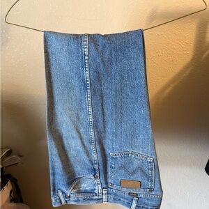 Wrangler Men's Relaxed Jeans in Blue